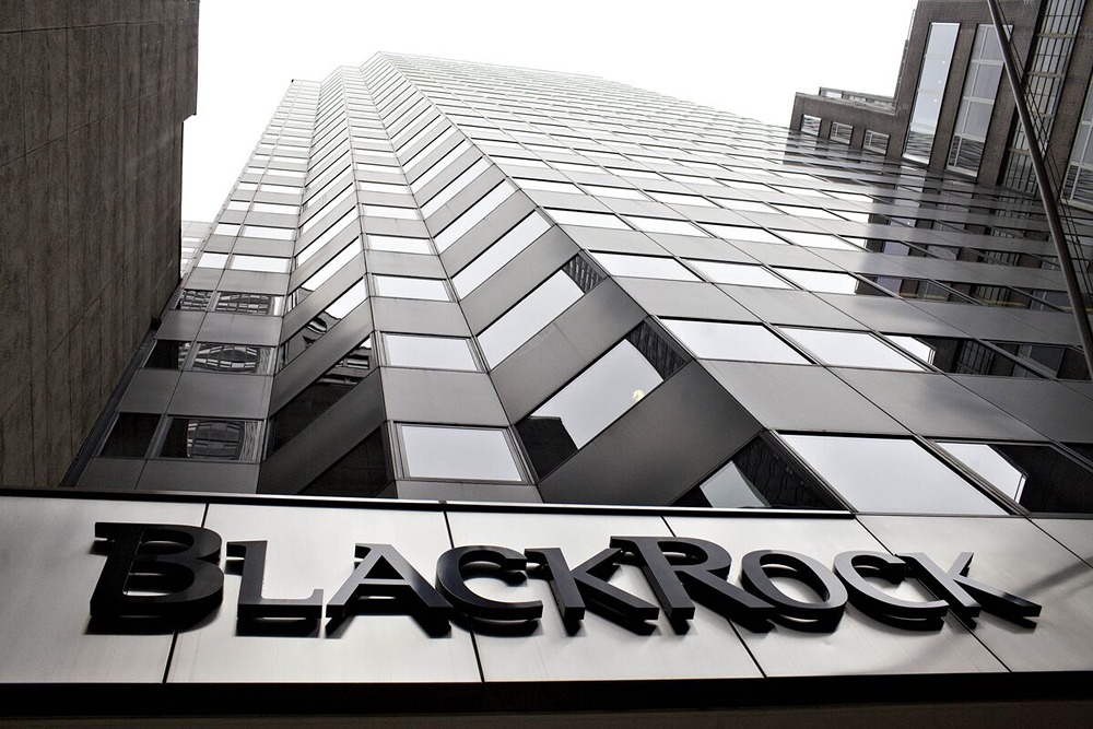 Компания BlackRock проводит повышение ключевых сотрудников на фоне ухода Видмана