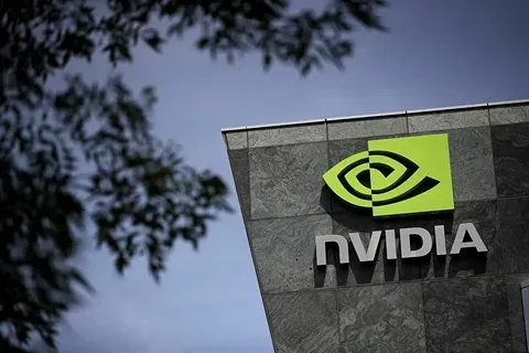 Ведущий аналитик проводит переоценку целевой стоимости акций Nvidia в условиях потенциальной угрозы со стороны DeepSeek