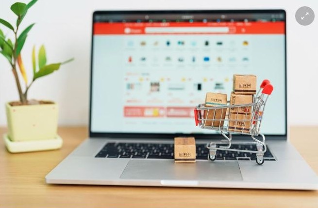 Нужно ли наказывать покупателей за низкий процент выкупа заказов на маркетплейсах?