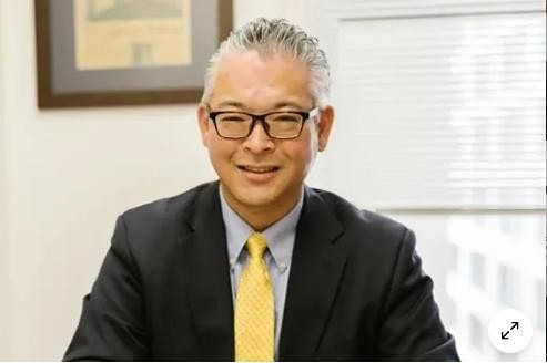 Почему японские компании держат сотрудников, которые ничего не делают?