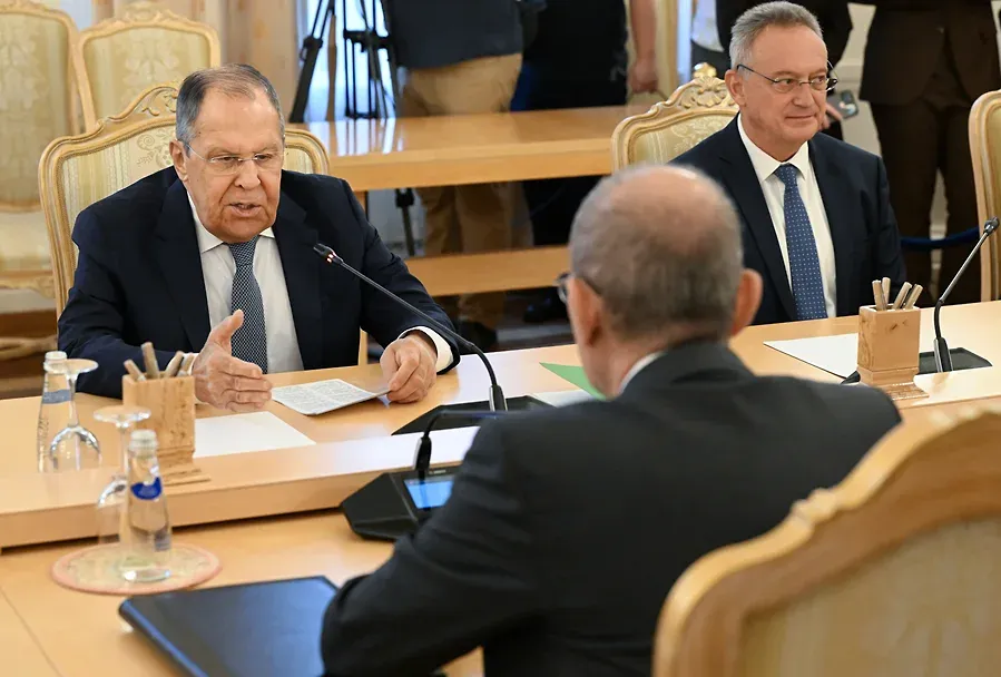 Как будет обеспечена безопасность Украины с участием мировых держав?