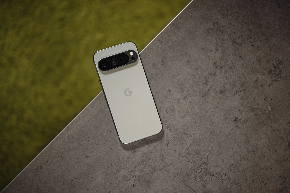 Смогут ли нейросети заменить смартфоны и какие устройства предложит Google в будущем?