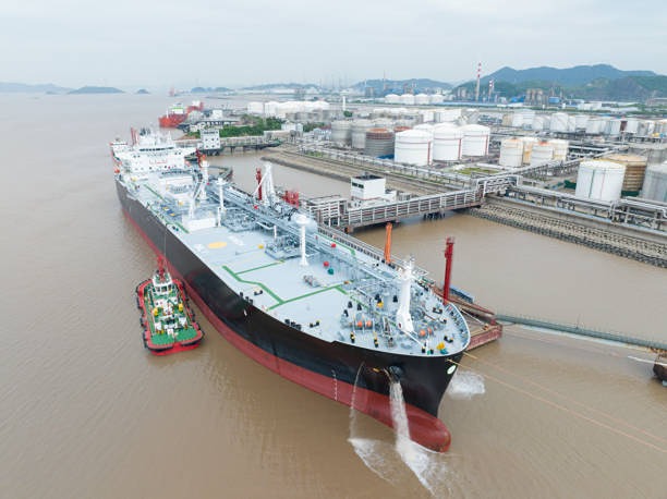 Введет ли Трамп новые тарифы на импорт российской нефти?