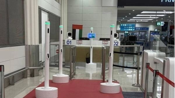 Почему в Дубае отказались от традиционного паспортного контроля?