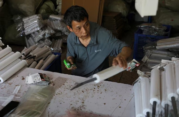 Почему производственная активность в Китае продолжает падать?