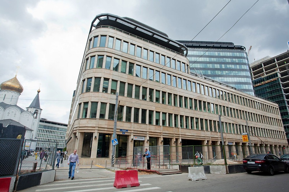 Почему МБП удалось купить бизнес-центр "Белая площадь" с существенной скидкой?