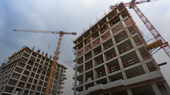 Как продвигается строительство «Квартала Серебряный Бор» в августе 2025 года?