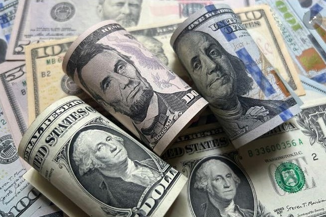 Что ждет рубль в новом году: достигнет ли доллар 100 рублей?