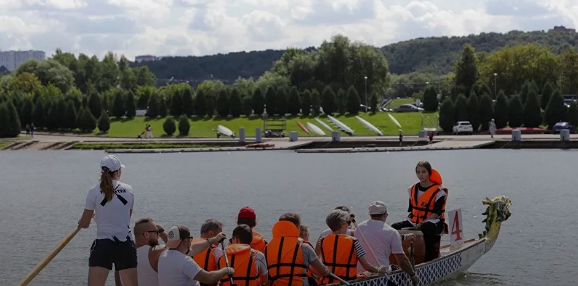 Как St. MICHAEL поддерживает детей с ограниченными возможностями в благотворительности?