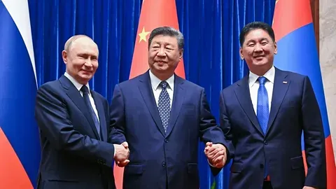 Как мировое сообщество относится к Путину?