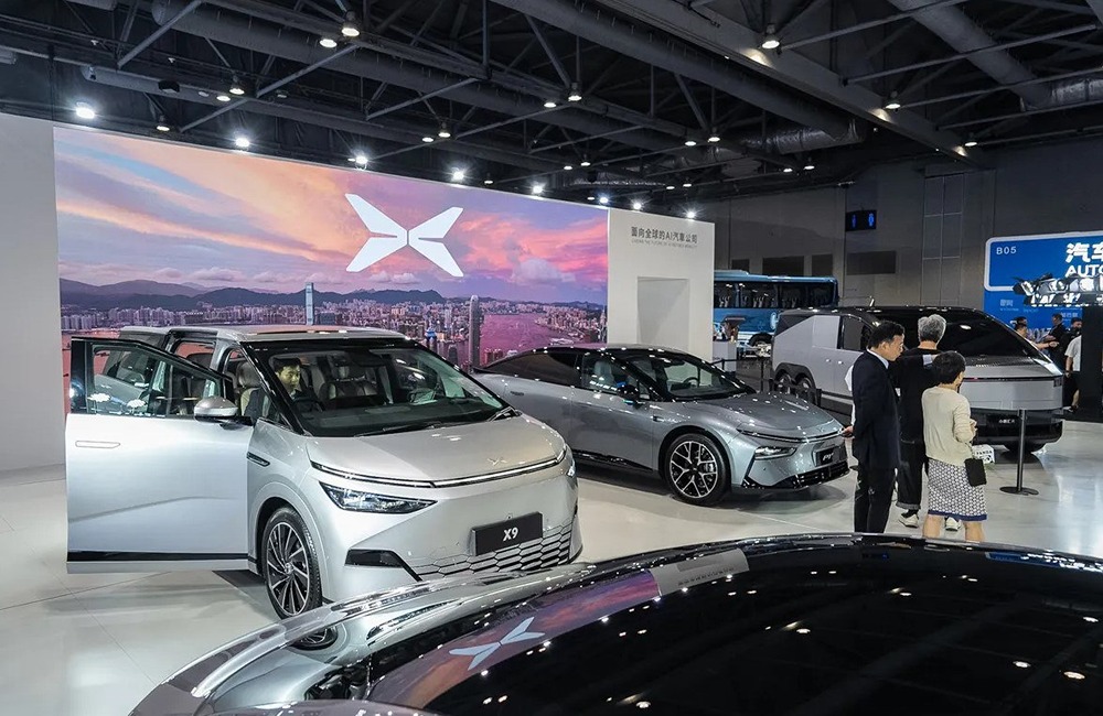 Как Xpeng и мелкие производители обгоняют BYD на рынке электромобилей?