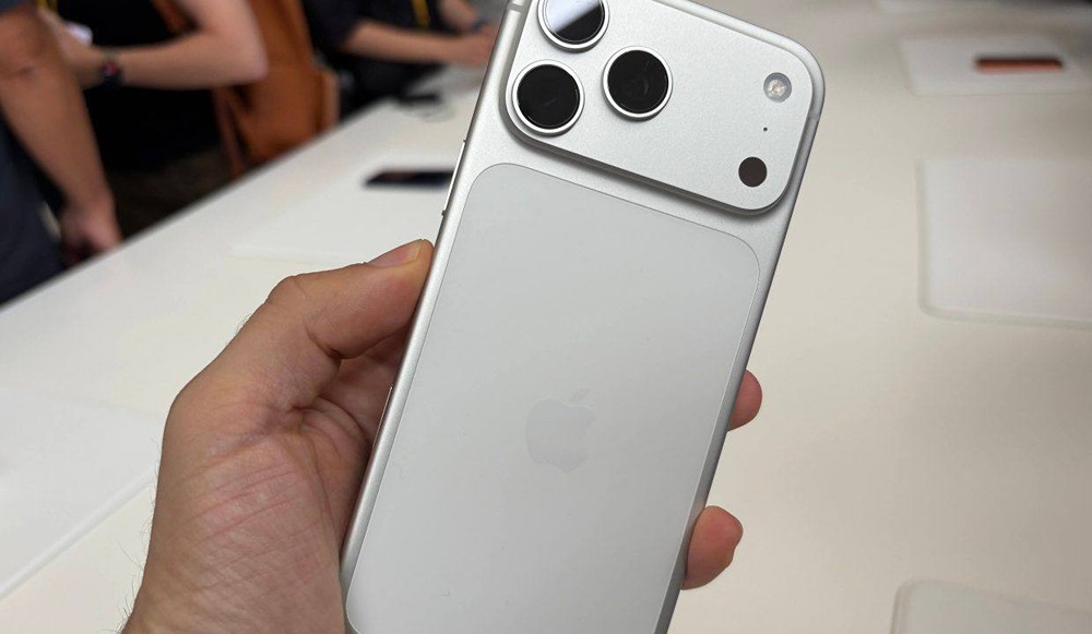 Почему iPhone 17 так популярен среди россиян?