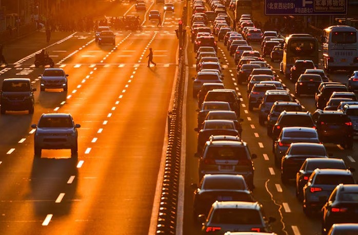 Какие меры предлагает Китай для поддержания роста в автопромышленности?