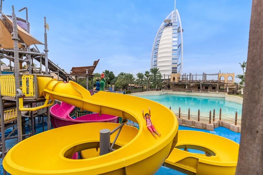 Что удивительного предлагает аквапарк Wild Wadi в Дубае?