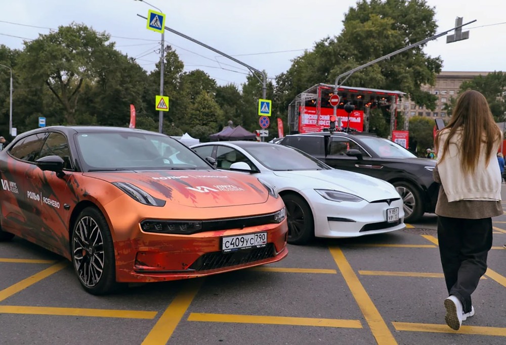 Как изменения в расчете утилизационного сбора повлияют на стоимость автомобилей в России?