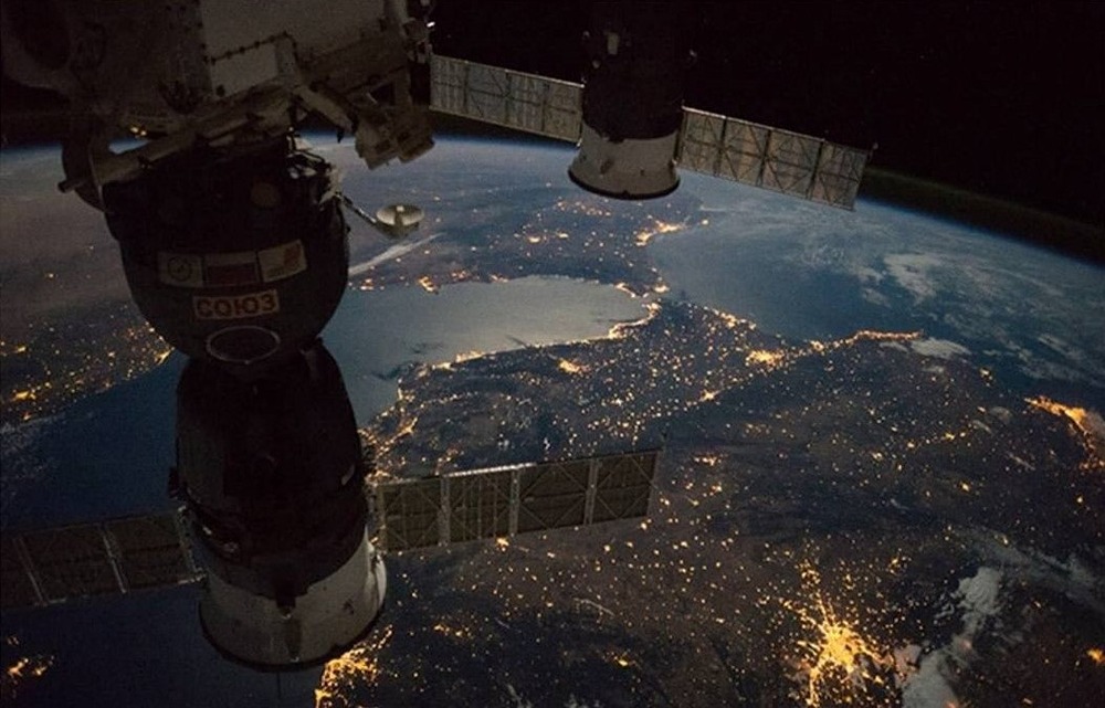 Можно ли увидеть российскую рекламу из космоса в будущем?