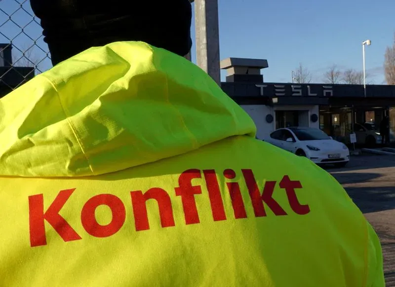 Новости по акции компании Илона Маска: TESLA 