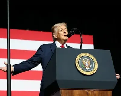 Трамп продолжает критиковать Россию и сравнивать с "бумажным тигром"