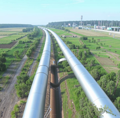 «Газпром» продолжает транспортировку газа в европейские страны через территорию Украины. Объём транзита составляет 42,3 миллиона кубических метров в сутки.
