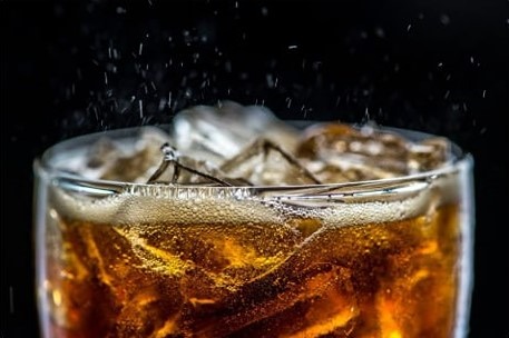 Продажа газировки по паспорту 2025: новый закон в России об ограничении для детей