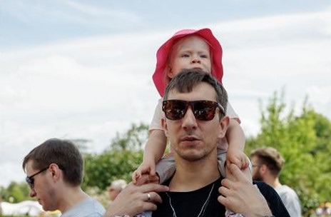 Получит ли отец право на оплачиваемый отпуск после рождения ребёнка?