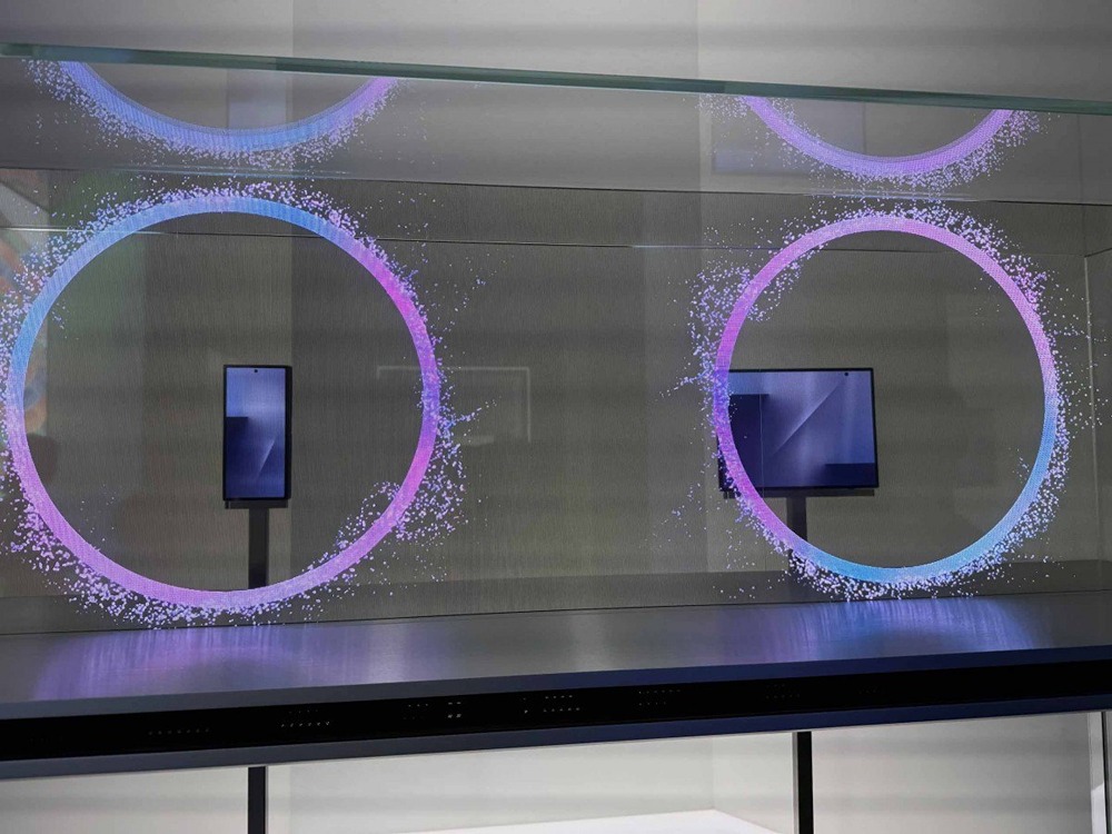 Когда Samsung анонсирует тройную раскладушку Galaxy Z TriFold?

