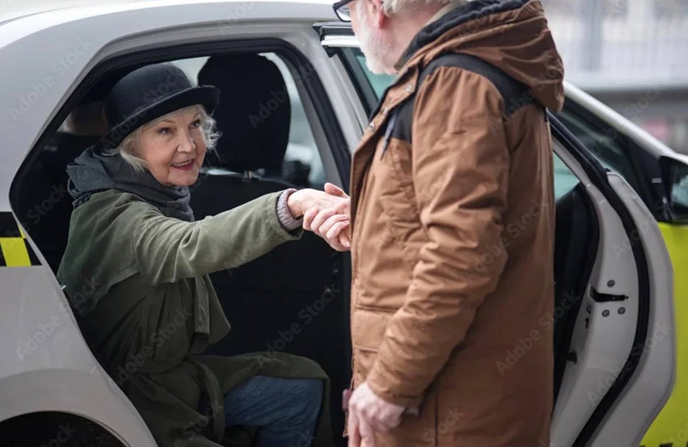 Могут ли льготы для пенсионеров поднять цены на такси?

