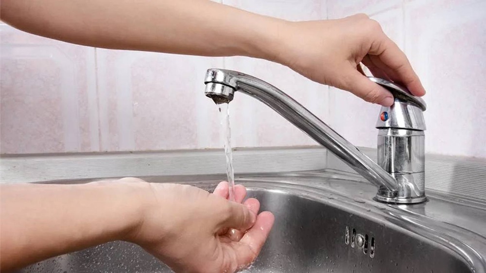 Как добиться перерасчёта за холодную горячую воду?

