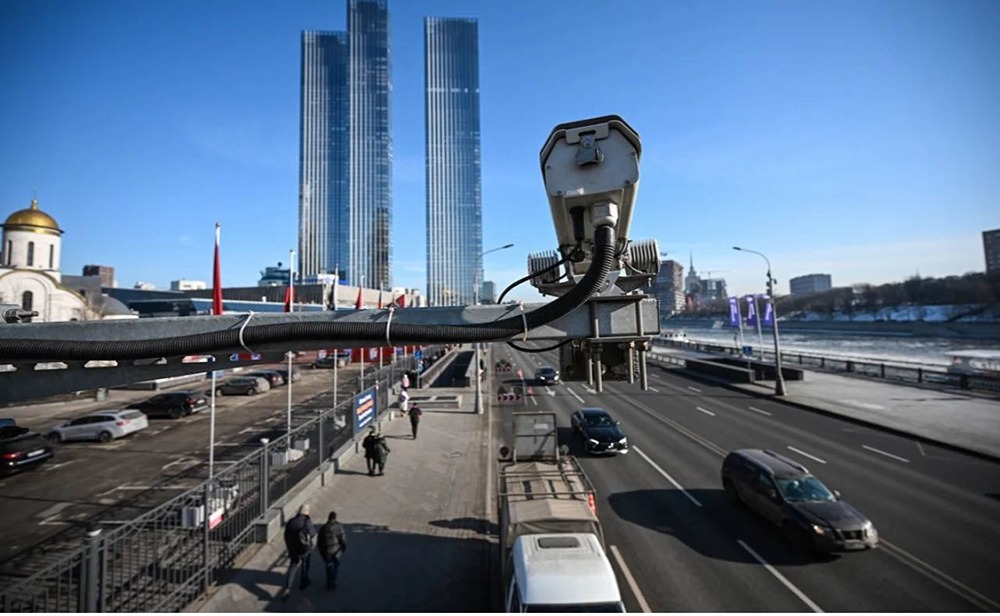 Как не получить штраф за чужой грузовик с подменными номерами?

