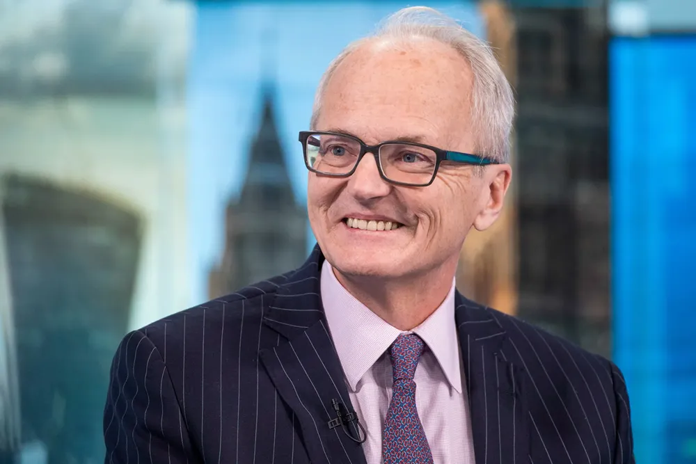 Как защитить свои инвестиции в кризис: диверсификация или уход с рынка?