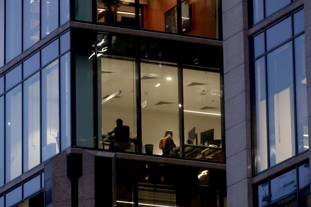 Сократят ли в России рабочий день до шести часов в 2026 году?
