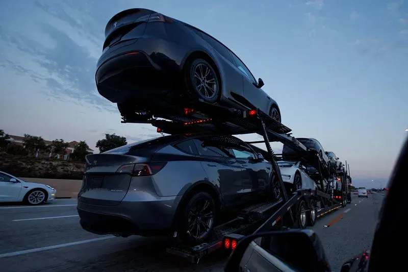 Tesla развеяла опасения инвесторов, предсказав важный прогноз роста рынка электромобилей, акции подскочили