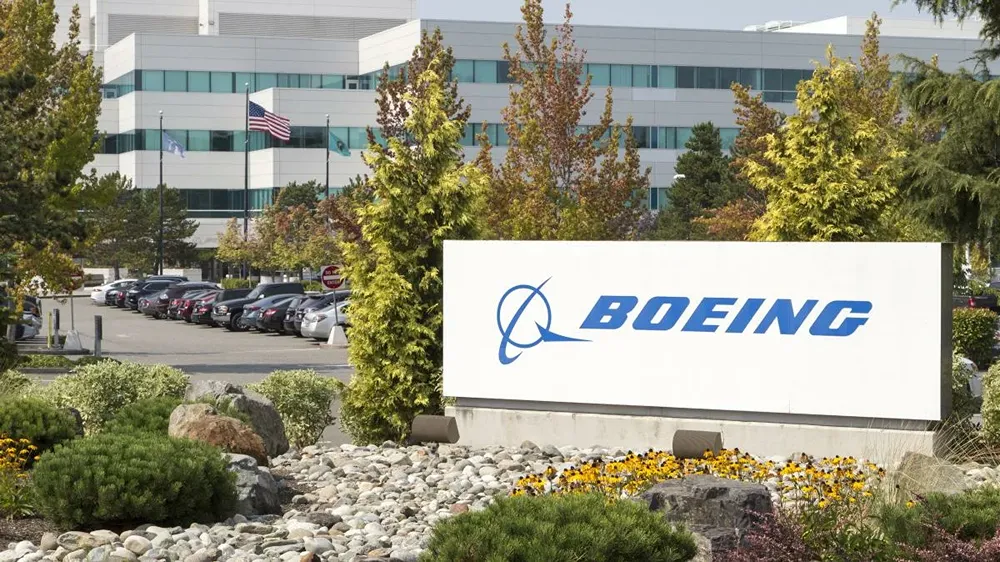Boeing изучает возможность продажи активов для улучшения финансов