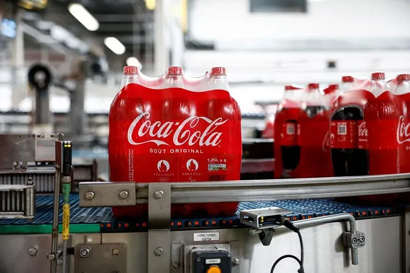 Coca-Cola делает ставку на растущий спрос на газировку, чтобы прогнозировать рост доходов