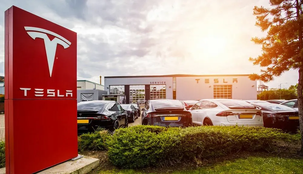 Доходы Tesla показывают, что производитель электромобилей продолжает отставать от крупных технологических компаний