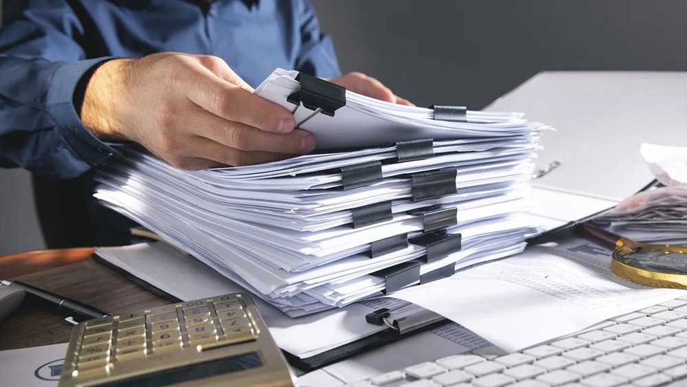 Обязательно ли платить доплату за замещение коллеги — и что говорит Трудовой кодекс РФ?