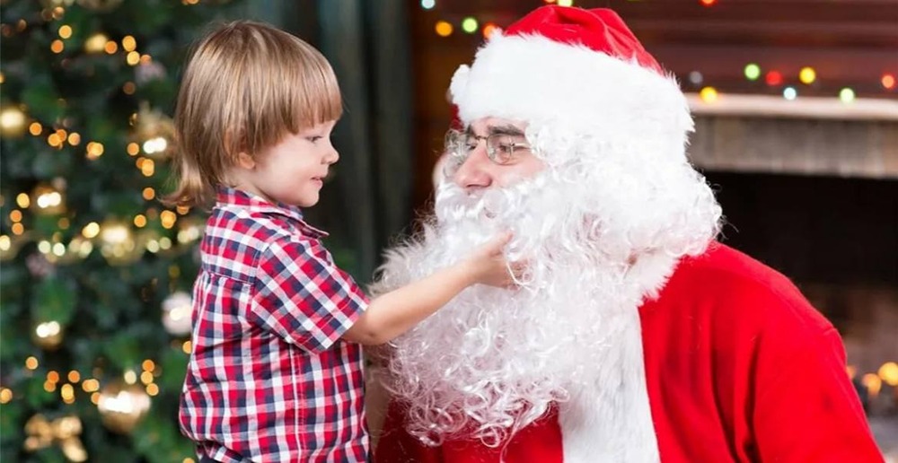 В каком возрасте можно рассказать ребенку, что Деда Мороза не существует?