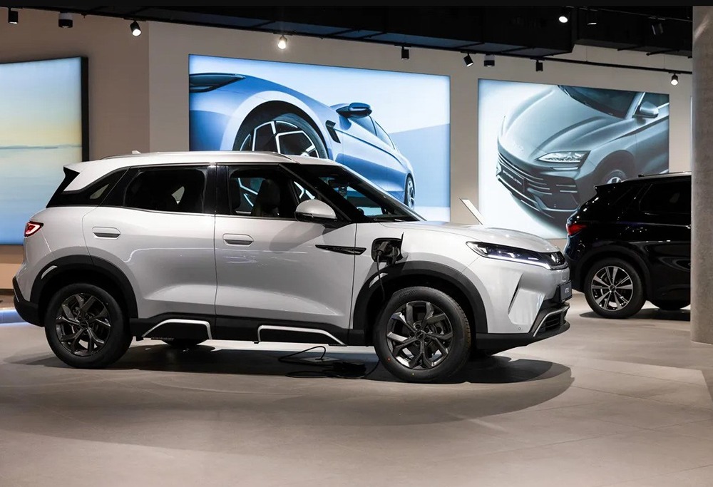 Как BYD обошла Tesla на главных рынках Европы: революция в мире электромобилей?