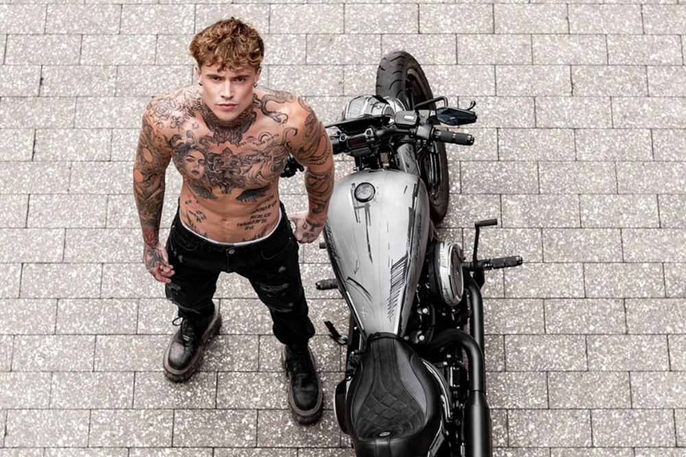 Почему немецкий блогер покорил сердца русских женщин 30+?