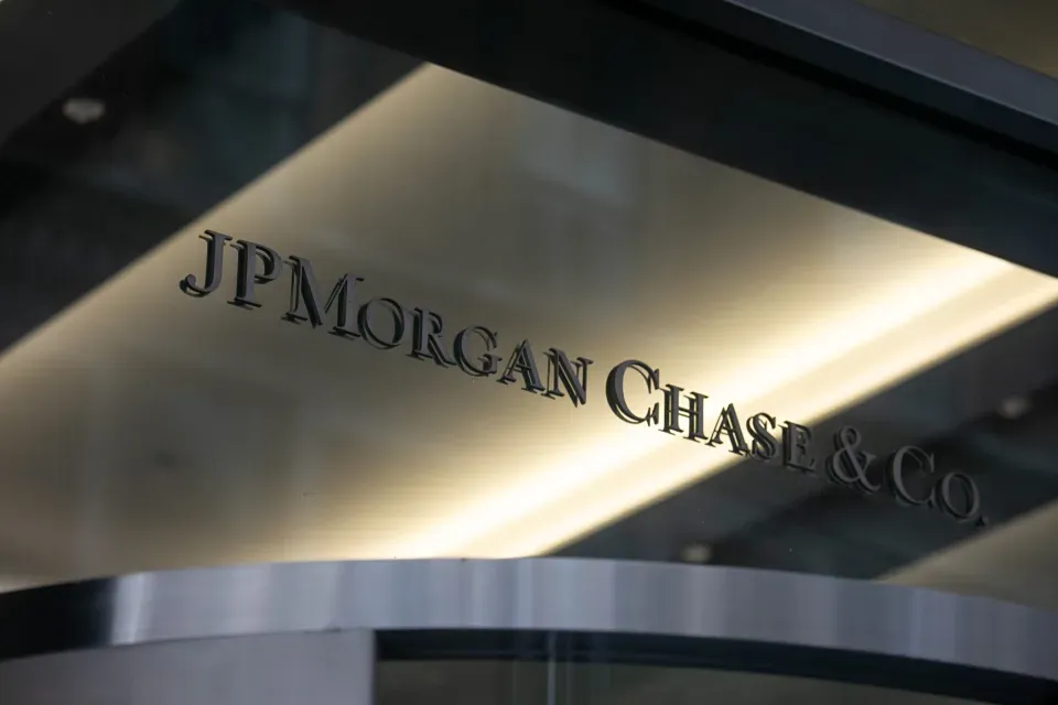 JPMorgan выплачивает 151 миллион долларов для урегулирования ряда жалоб SEC