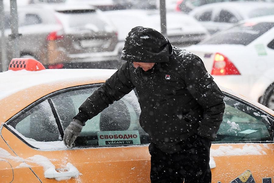 Может ли поездка на такси от «Юго‑Западной» до «Домодедово» обойтись дороже перелёта?