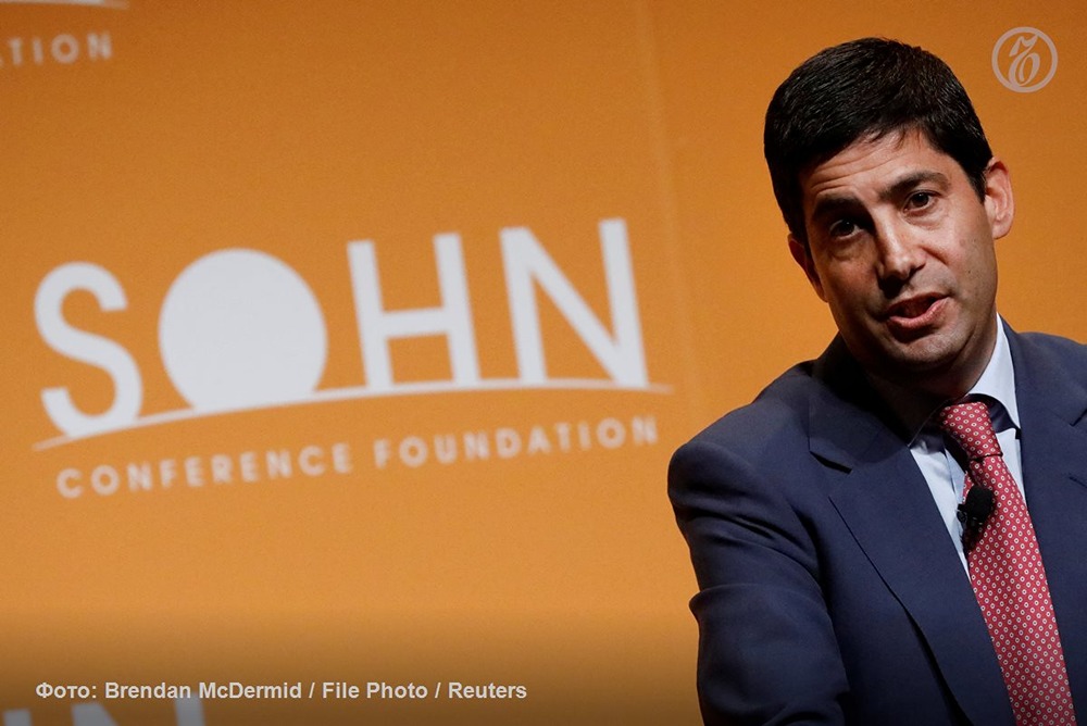 Новым председателем ФРС может стать бывший член совета управляющих регулятора Кевин Уорш — его кандидатуру на этот пост 30 января выдвинул Дональд Трамп