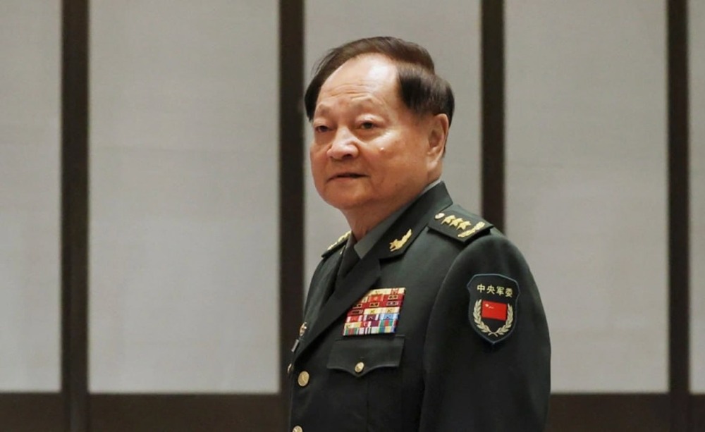 Председатель КНР Си Цзиньпин сосредоточил в своих руках полный контроль над Народно-освободительной армией Китая (НОАК), что расширяет его возможности для возможного вторжения на Тайвань