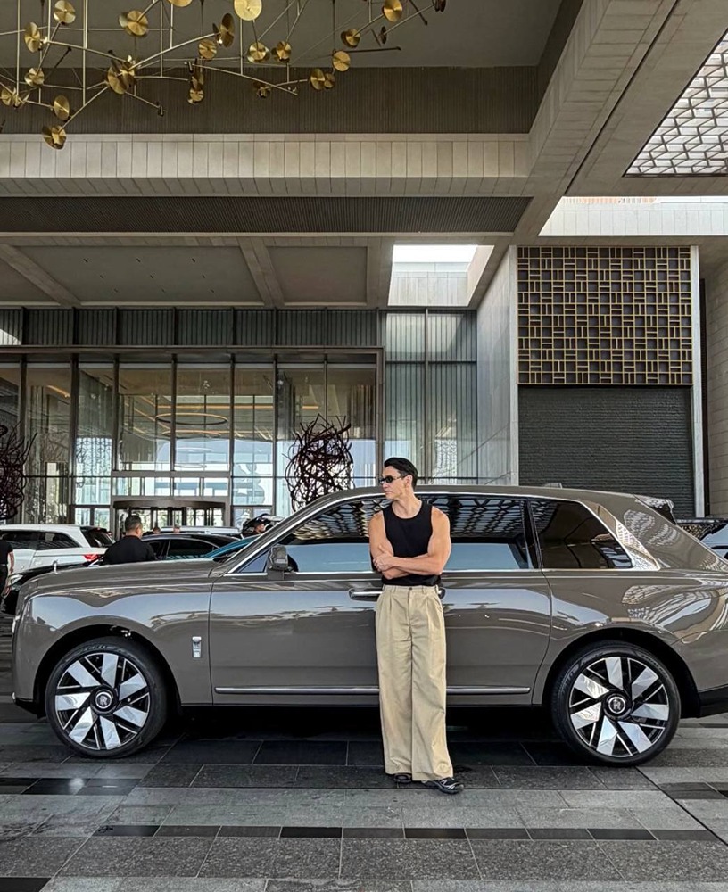 Нурлан Сабуров и депортация: как угроза лететь в наручниках заставила купить билет?