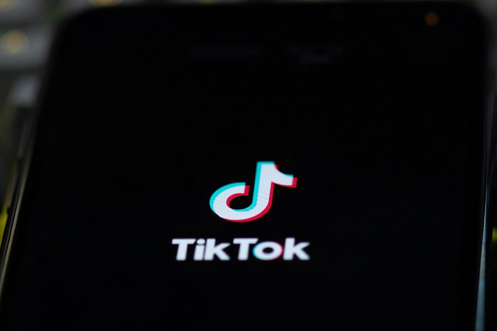 Еврокомиссия требует от TikTok ввести ночные паузы для пользователей