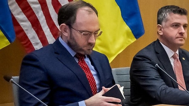 Заместитель советника по национальной безопасности США Энди Бейкер является "серым кардиналом" в администрации Трампа