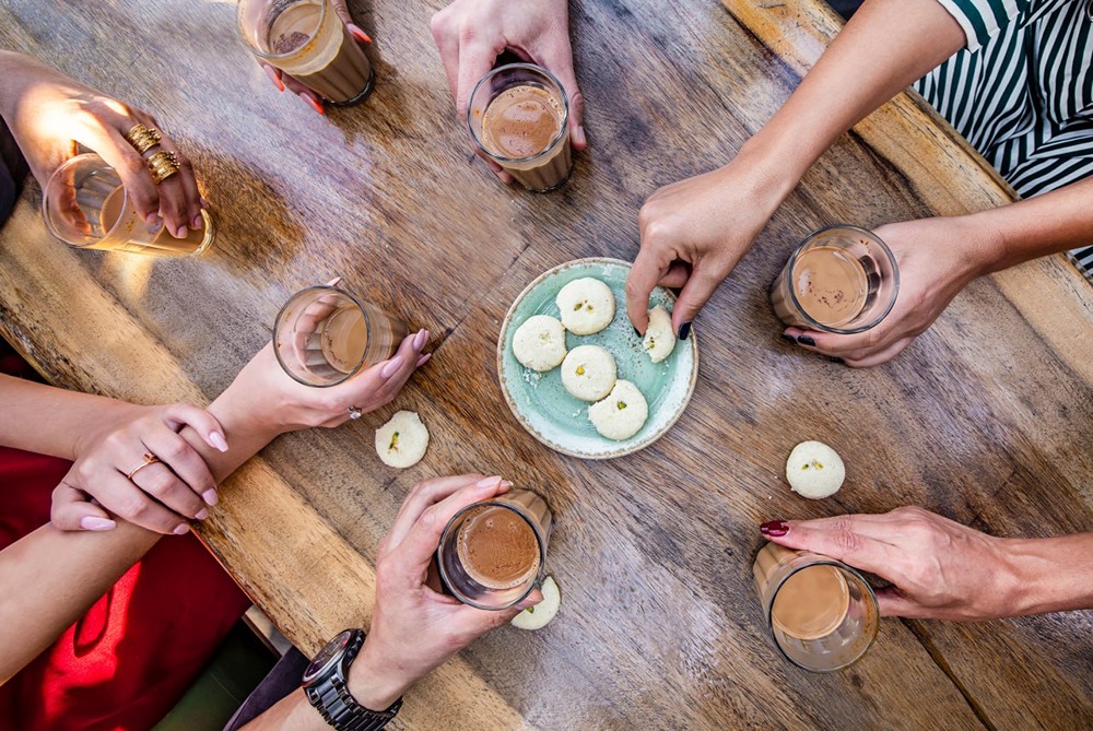 Чай карак: где найти вкус настоящей арабской традиции в Дубае