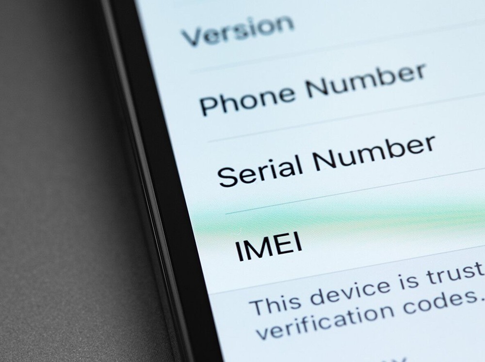 Как единая база IMEI защитит россиян от телефонных мошенников: новый закон в действии