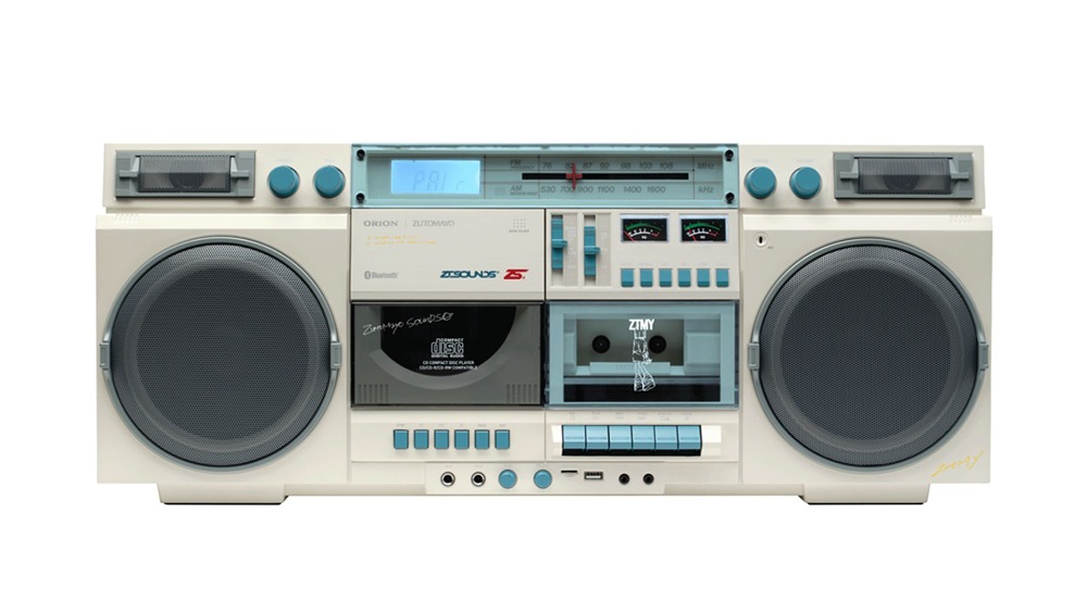 Возвращение легенды: двухкассетник с CD и microSD за $275