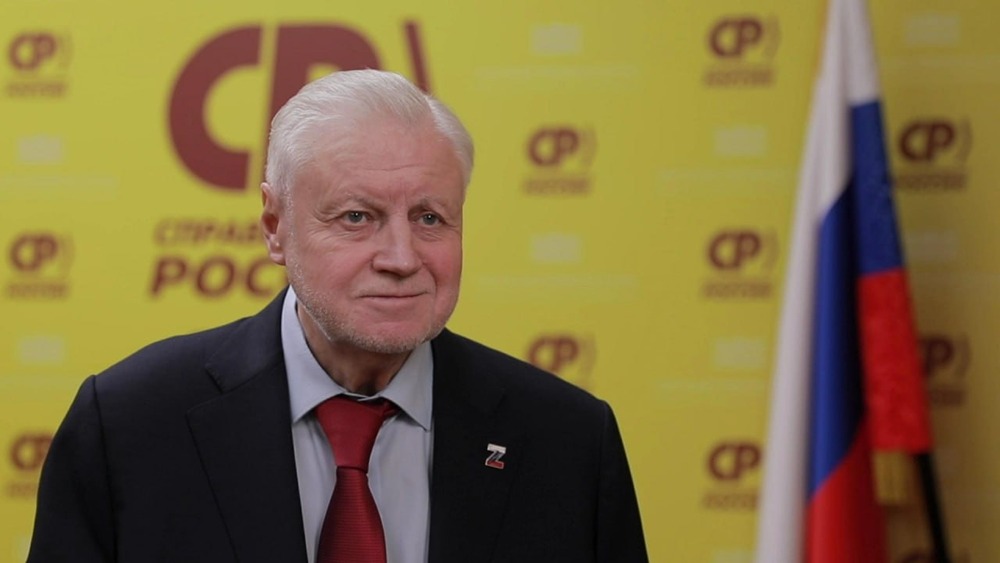 В России нужно создать государственную сеть магазинов низких цен "Половинка": товары в ней будут стоить в половину дешевле, чем в коммерческих торговых точках — депутат Сергей Миронов